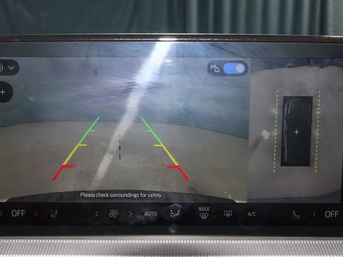 Used 2025 Ford Explorer ST image 16