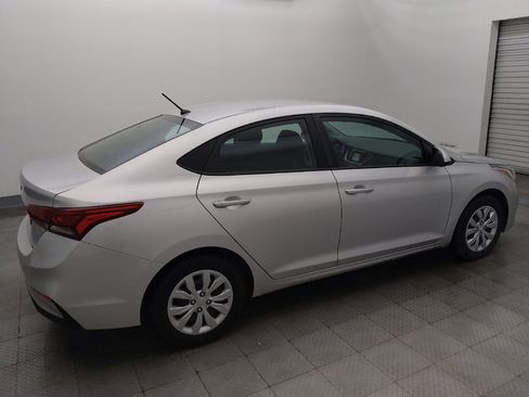 Used 2022 Hyundai Accent SE FWD image 10