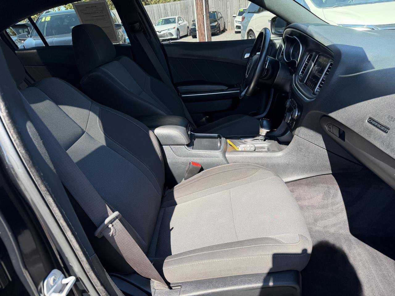 Used 2017 Dodge Charger R/T RWD image 9