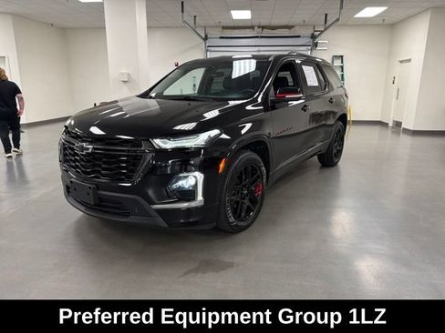 Used 2023 Chevrolet Traverse Premier w/ Redline Edition AWD/4WD image 3