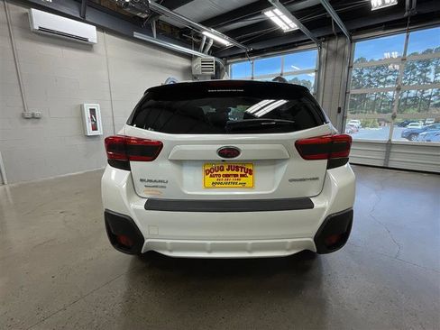 Used 2018 Subaru Crosstrek 2.0i Premium image 4