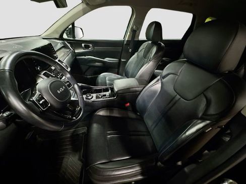 Used 2022 Kia Sorento S image 15