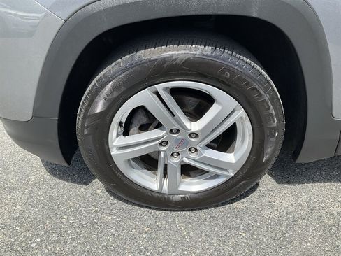 Used 2018 GMC Terrain SLE AWD/4WD image 8