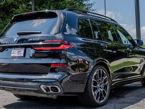 Used 2025 BMW X7 M60i image 30