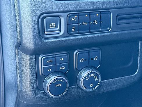 Certified 2024 Chevrolet Tahoe LT image 11