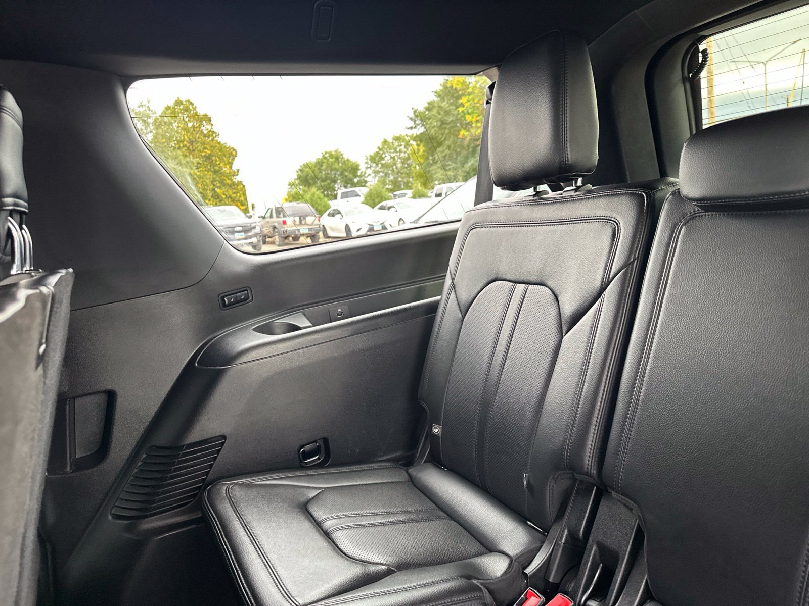 Used 2018 Ford Expedition Max Limited AWD/4WD image 28