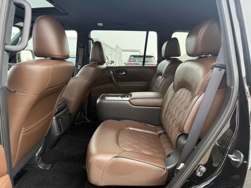 Used 2024 Nissan Armada Platinum w/ Captain's Chairs Package image 8