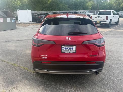 Used 2024 Honda HR-V Sport image 6