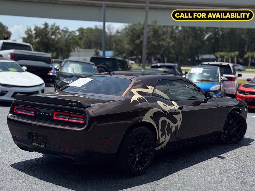 Used 2016 Dodge Challenger SRT Hellcat RWD image 8