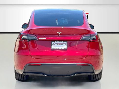 Used 2024 Tesla Model Y Long Range RWD image 6
