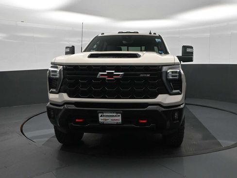 New 2026 Chevrolet Silverado 2500 ZR2 AWD/4WD image 3