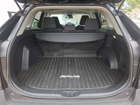 Used 2024 Toyota RAV4 LE AWD/4WD image 29