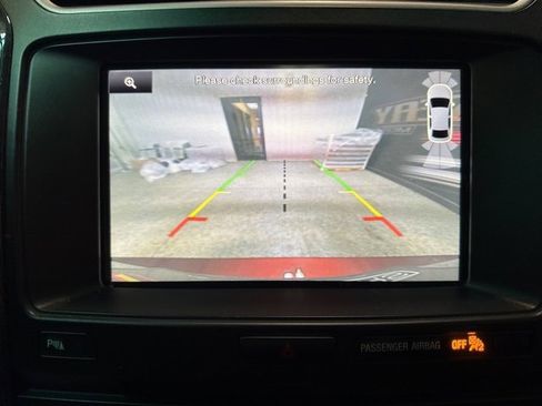 Used 2016 Ford Explorer XLT w/ Equipment Group 202A image 11