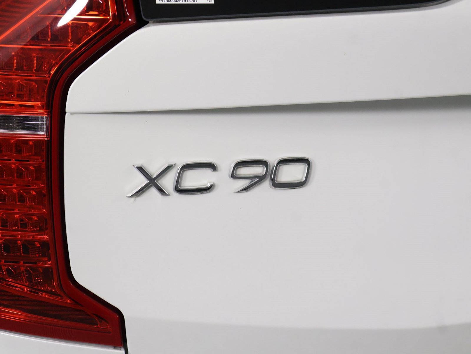 Certified 2023 Volvo XC90 T8 Ultimate AWD/4WD image 19