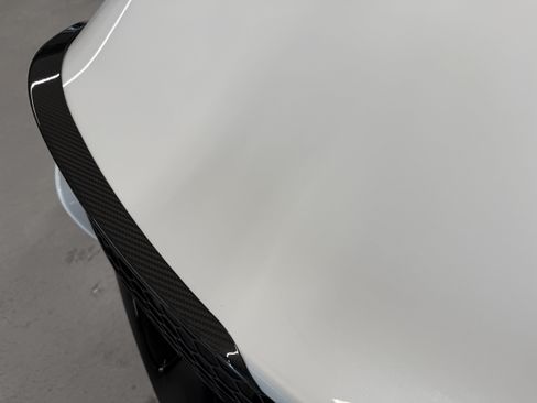 Used 2023 McLaren Artura RWD image 4