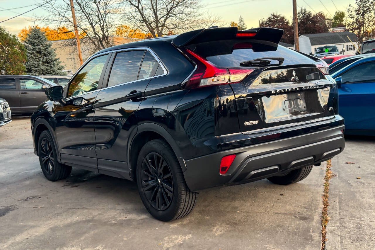 Used 2023 Mitsubishi Eclipse Cross LE AWD/4WD image 5
