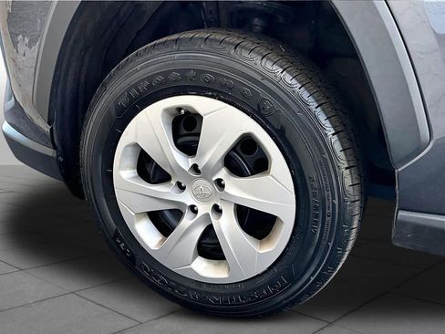 Certified 2024 Toyota RAV4 LE AWD/4WD image 11