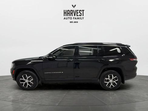 Used 2023 Jeep Grand Cherokee L Limited w/ Luxury Tech Group II AWD/4WD image 2