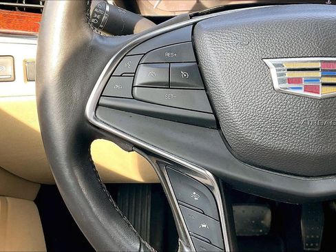 Used 2017 Cadillac XT5 Luxury w/ Driver Awareness Package image 31