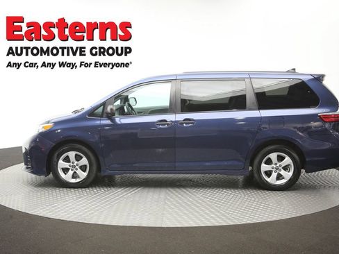 Used 2020 Toyota Sienna L FWD image 61