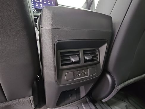 New 2026 GMC Canyon Elevation w/ Convenience Package image 33