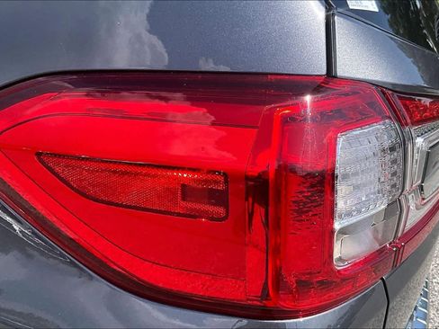 Used 2023 Subaru Ascent Premium w/ Convenience Package AWD/4WD image 28