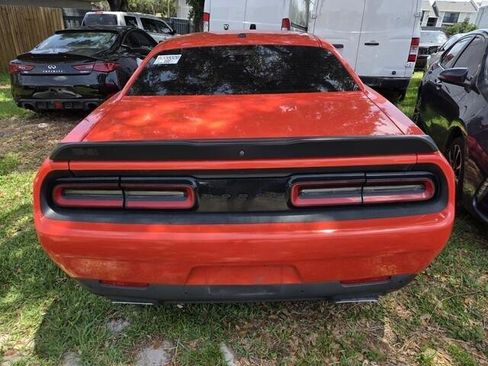Used 2021 Dodge Challenger R/T w/ Driver Convenience Group RWD image 4