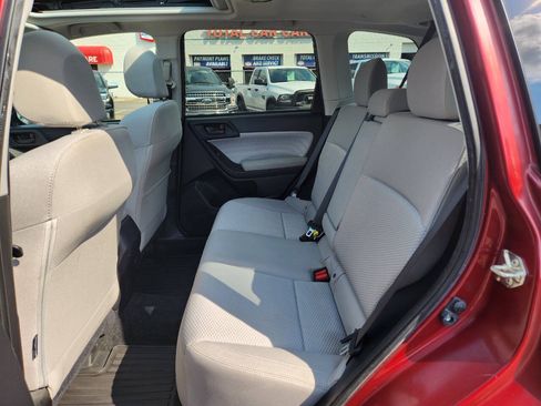 Used 2017 Subaru Forester 2.5i Premium w/ Protection Package #1 AWD/4WD image 13