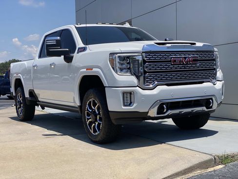 Used 2022 GMC Sierra 3500 Denali w/ Denali Ultimate Package AWD/4WD image 2