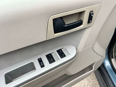 Used 2011 Ford Escape XLT w/ 202A Rapid Spec Order Code image 16