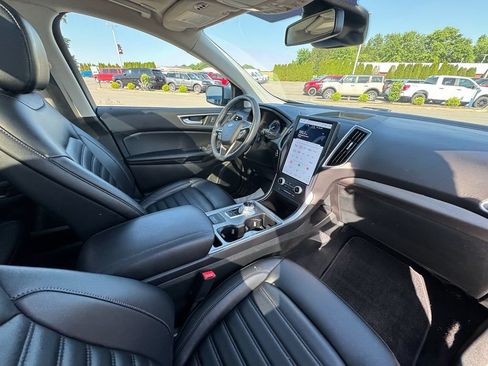 Certified 2023 Ford Edge SEL w/ Convenience Package AWD/4WD image 10