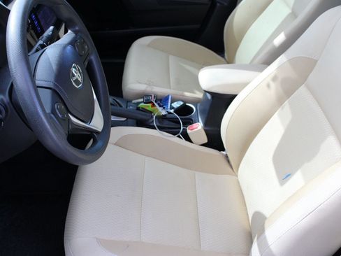 Used 2019 Toyota Corolla LE FWD image 10