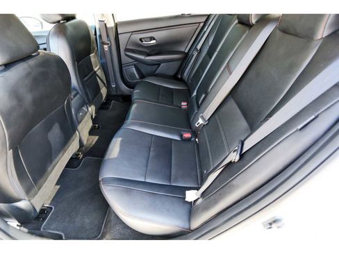 Used 2024 Nissan Sentra SR w/ SR Premium Package image 12