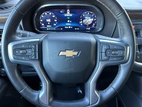Used 2024 Chevrolet Tahoe Premier AWD/4WD image 10