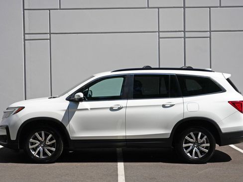 Used 2021 Honda Pilot EX image 46