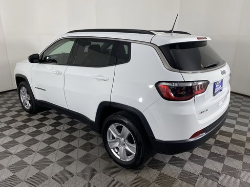 Used 2022 Jeep Compass Latitude w/ Convenience Group AWD/4WD image 9