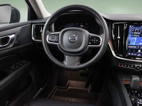 Certified 2023 Volvo V60 B5 Cross Country Plus w/ Climate Package AWD/4WD image 18