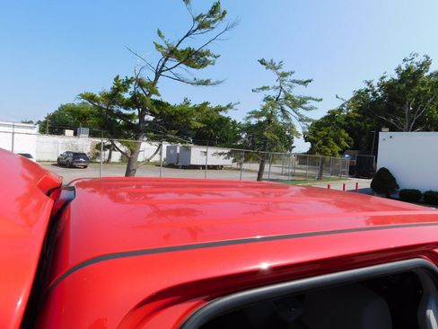 Used 2019 Chevrolet Silverado 2500 W/T AWD/4WD image 32