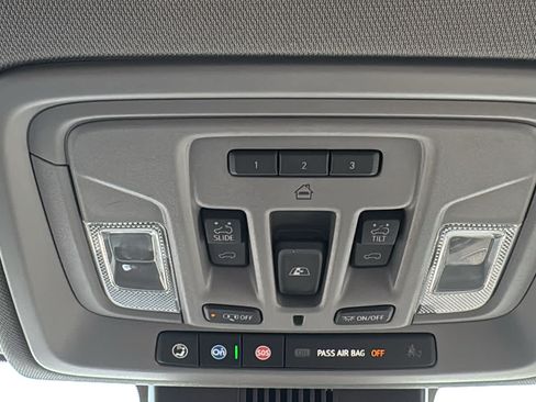 Certified 2025 GMC Sierra 1500 Denali AWD/4WD image 23