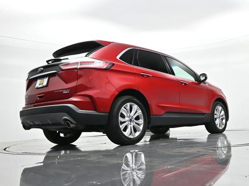Used 2020 Ford Edge Titanium w/ Equipment Group 301A AWD/4WD image 32