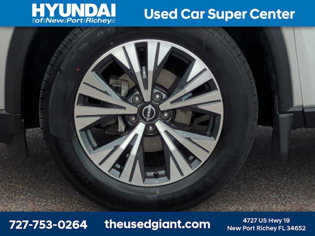 Used 2022 Nissan Rogue SV FWD image 10