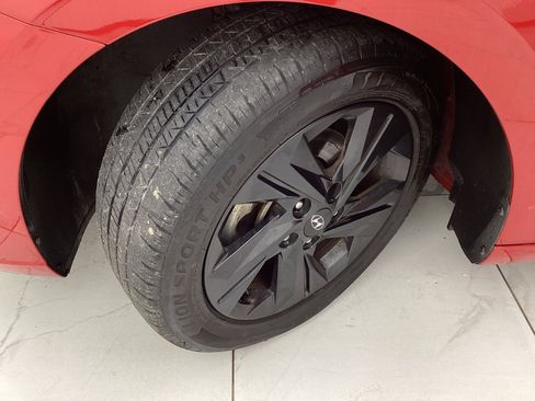 Used 2022 Hyundai Elantra SEL FWD image 43