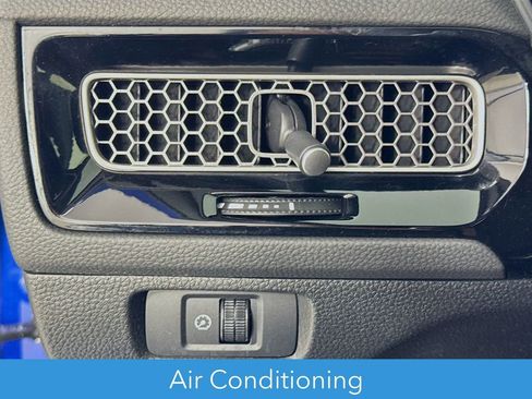 Used 2023 Honda Civic Sport image 13