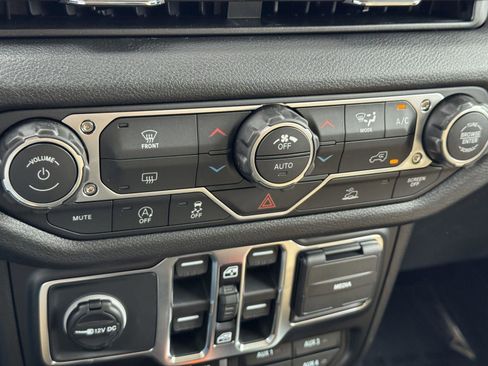 New 2026 Jeep Gladiator Willys image 18