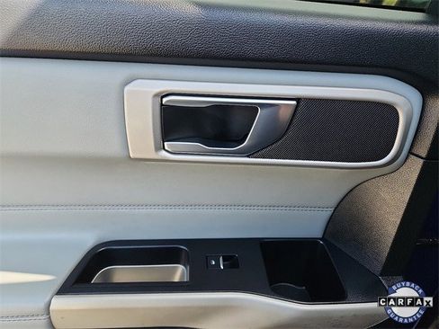 Certified 2022 Ford Explorer XLT w/ Equipment Group 202A image 27