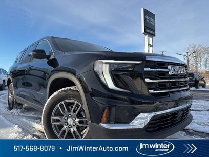 Used 2025 GMC Acadia Elevation