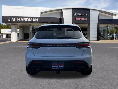 Used 2023 Porsche Macan image 6
