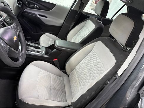 Used 2020 Chevrolet Equinox LS image 29