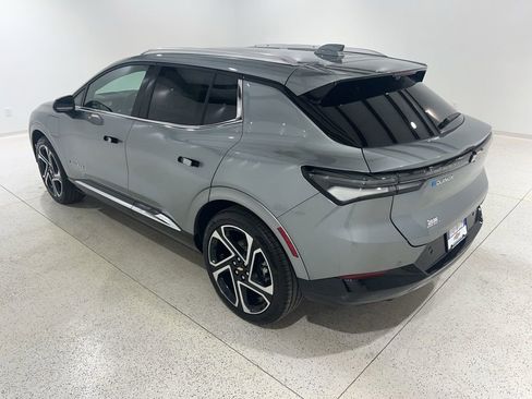New 2026 Chevrolet Equinox EV LT w/ Convenience Package II FWD image 3