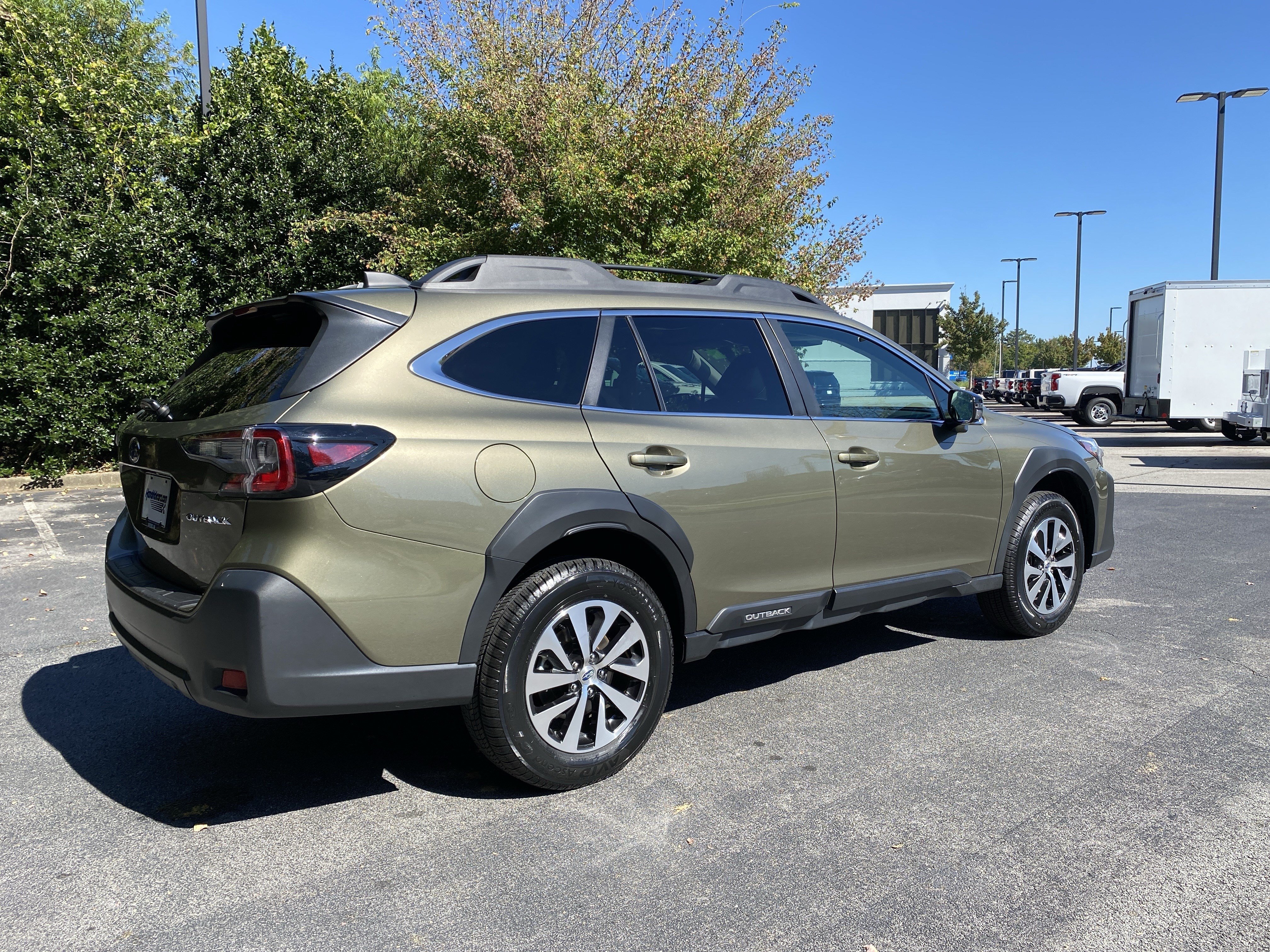 Used 2025 Subaru Outback Premium w/ Popular Package #1 AWD/4WD image 10